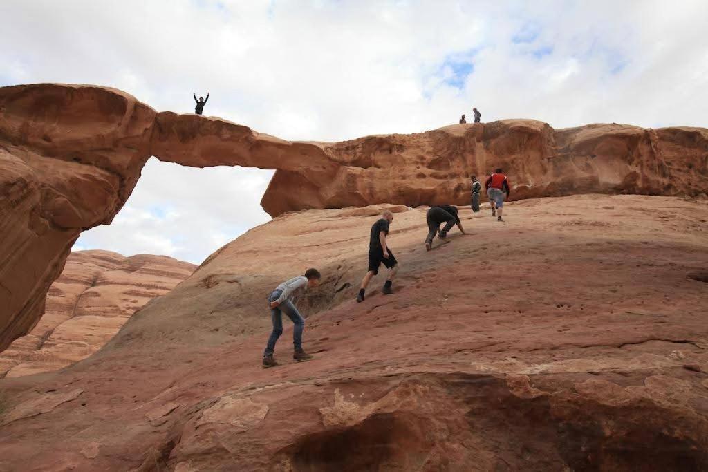 Wadi Rum Rozana Camp Экстерьер фото